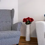 Perfect Near Sea Garden Warna