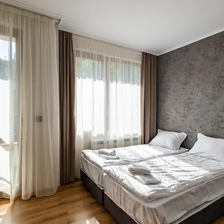 Perfect Near Sea Garden *