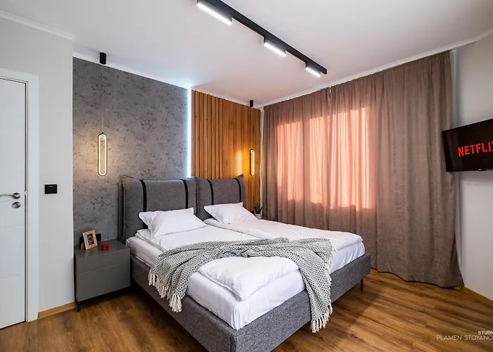 Perfect Near Sea Garden *